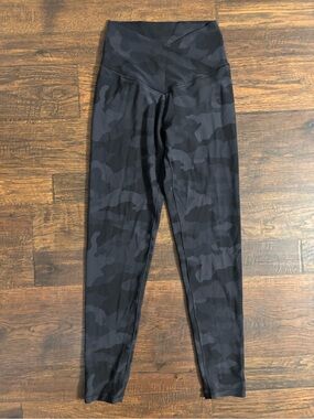 OFFLINE By Aerie Real Me Crossover Leggings size medium